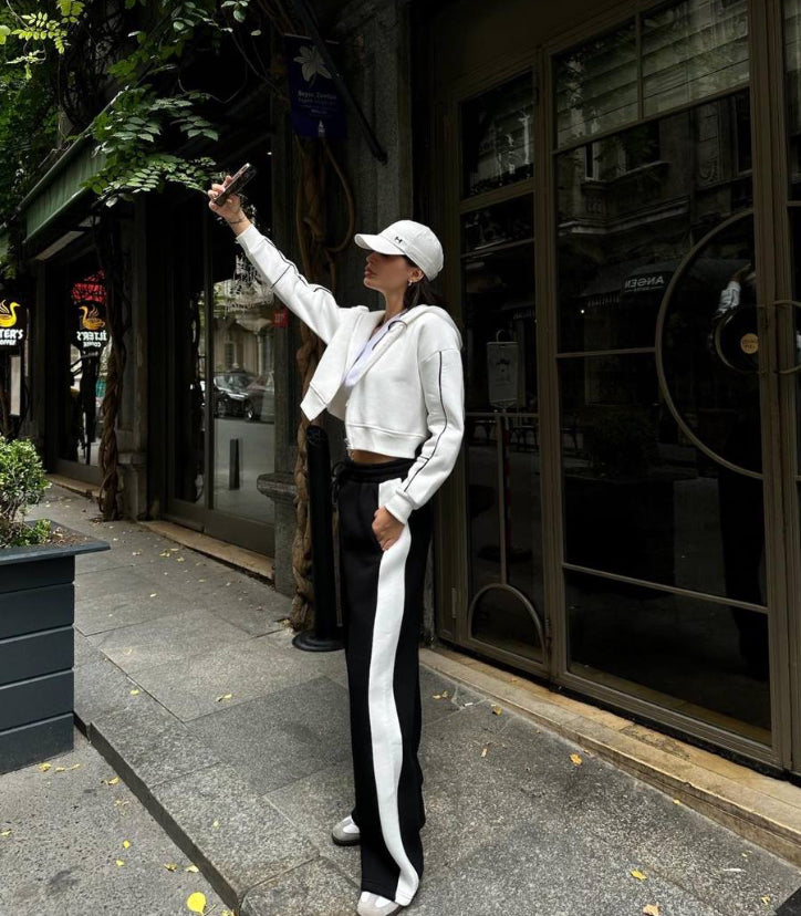 Set white jacket with black fine line and black wide leg pants