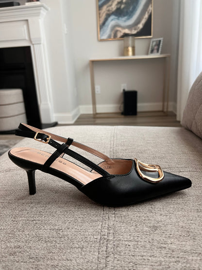 Camel Valentino-style pointed shoe with mini heel