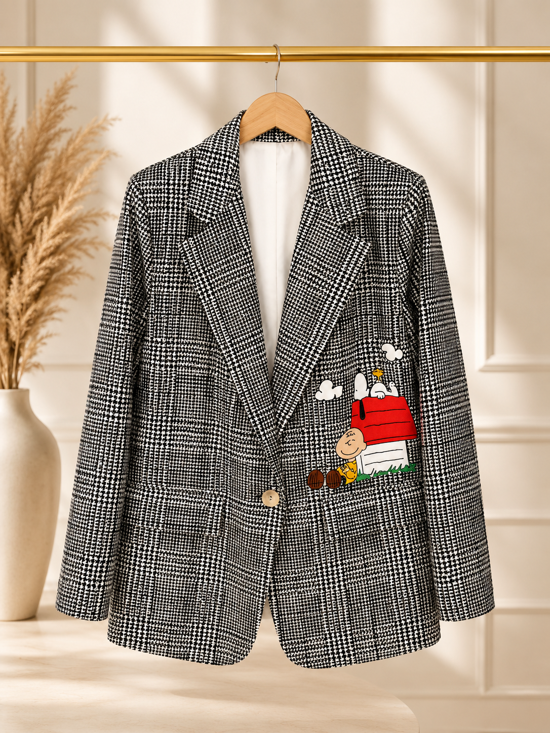 Blazer Black & White Snoopy