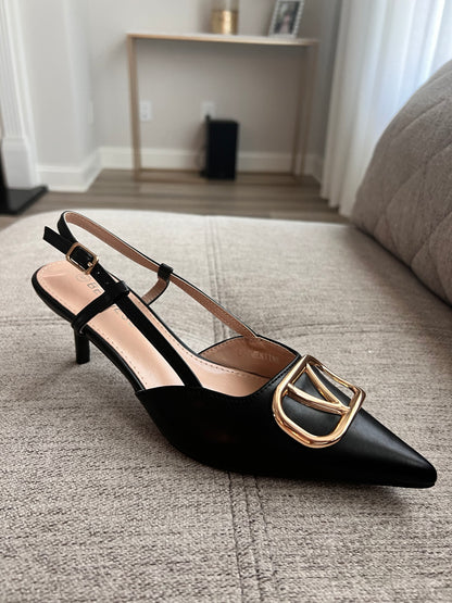 Camel Valentino-style pointed shoe with mini heel