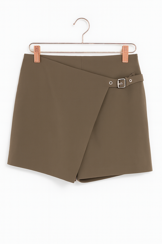 Brown short skirt