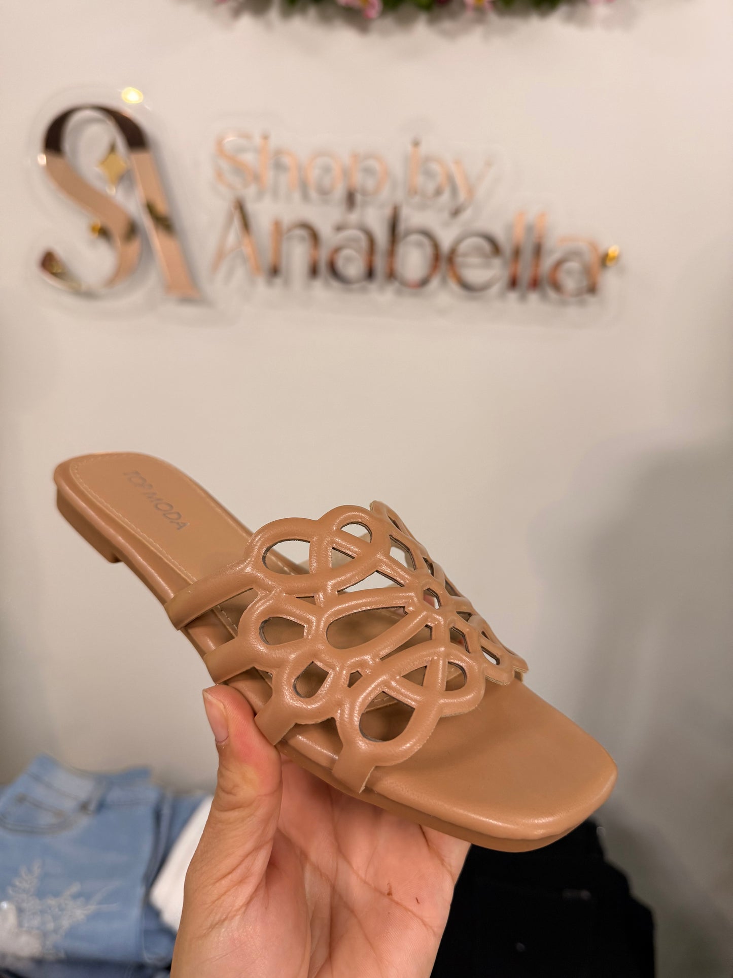 Cayla flats