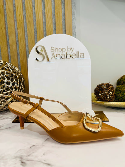 Camel Valentino-style pointed shoe with mini heel