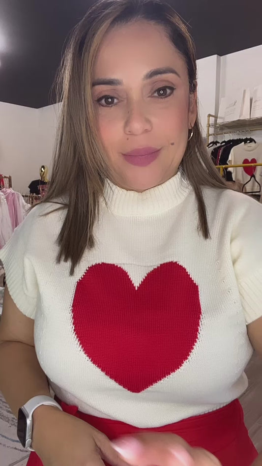 Sweater tejido of white con corazón rojo